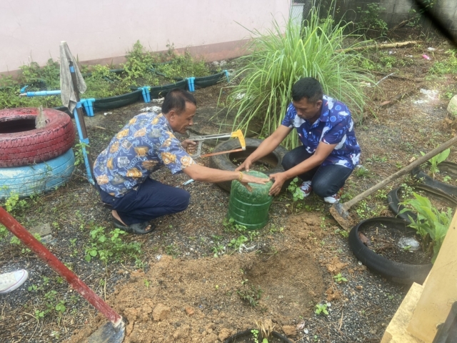 ขอประชาสัมพันธ์ เชิญชวนประชาชนในตำบลกะเปียด จัดทำถังขยะเปียกในครัวเรือน เพื่อเป็นการลดปริมาณขยะต้นทท