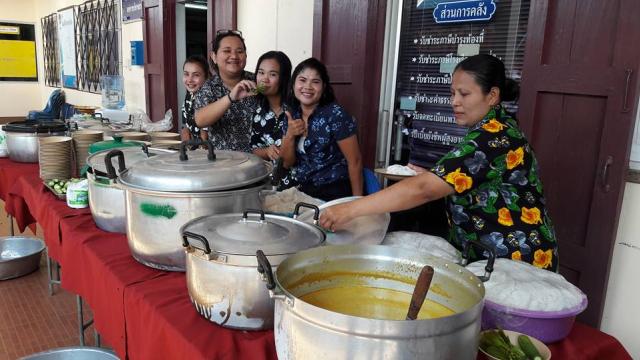 โครงการอนุรักษ์และสืบสานประเพณีสงกรานต์ 13 เมษายน 2560